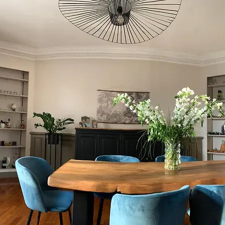 Au Petit Chateau Rum i privatbostad *