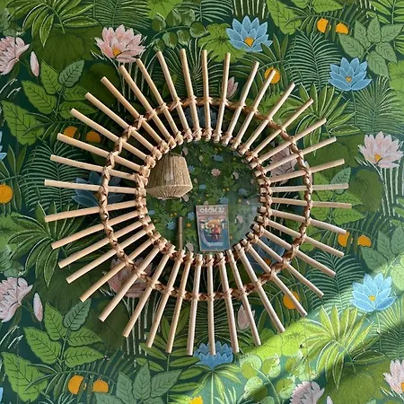 Rum i privatbostad Au Petit Chateau Tourcoing