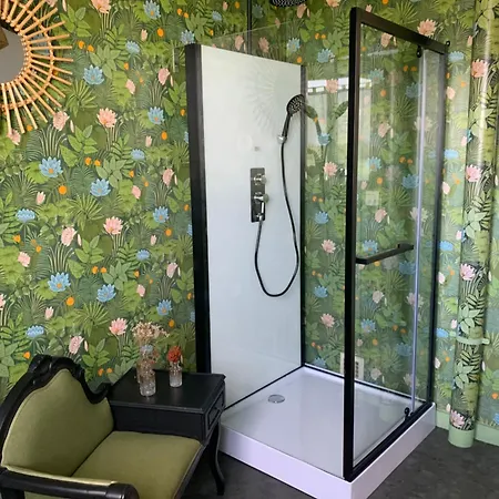 Rum i privatbostad Au Petit Chateau