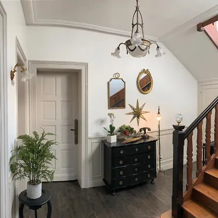 Au Petit Chateau Rum i privatbostad *